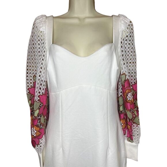 Elliatt Juke Embroidered Balloon Sleeve Mini Dress NWOT Size Small - Picture 7 of 12